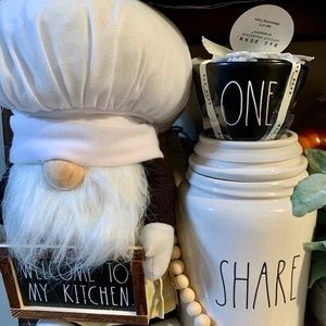 Rae Dunn HTF Measuring Cups Reserved for Teresa A